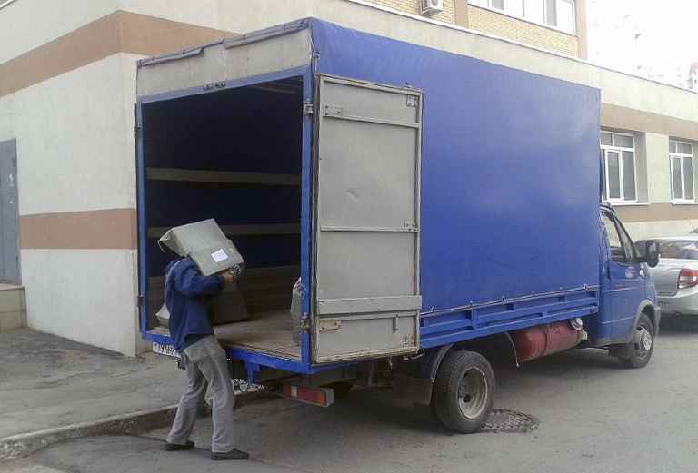 Машина для перевозки баллона 40 литров, мешка 23 кг + вещей догрузом из Москвы в Клин